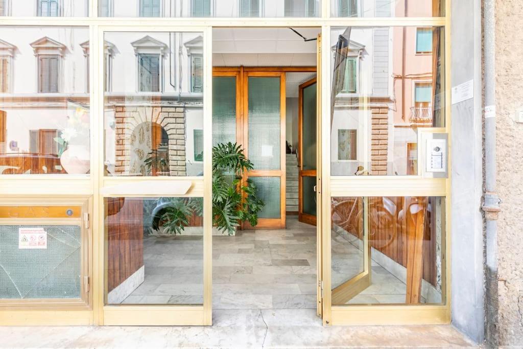 Casa Etruschi - Appartamento Con Posto Auto Ливорно Екстериор снимка